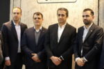 بازدید معاون وزیر صمت از غرفه فولاد اکسین خوزستان در نمایشگاه ایران متافو