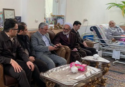دیدار مدیرعامل چادرملو با جانباز سرافراز «حاج علی رضاپور»
