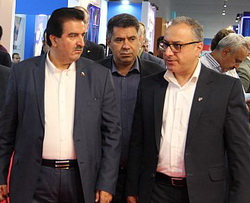 بازدید مدیر عامل بانک رفاه کارگران از نمایشگاه مشهد اینوکس ۱۴۰۴
