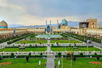 میراث اصفهان بر لبه تیغ؟ نقدی بر منطق «تخریب برای نوسازی» در نصف جهان