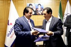 تفاهم‌نامه همکاری بانک رفاه کارگران و کانون عالی بازنشستگان و مستمری‌بگیران کشور امضا شد