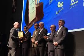 درخشش فولاد خوزستان با دریافت تندیس برتر سومین همایش برترین‌های بورس کالا  