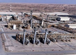 طعم شیرین گاز های همراه نفت مناطق عملیاتی چشمه خوش و دهلران به خط لوله سراسری گاز رسید