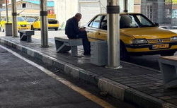 بهسازی پایانه تاکسیرانی شهید نظری با مبلمان بتنی جدید