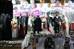 میادین منطقه ۲ تهران صحنه آغاز زندگی مشترک ۱۴ زوج جوان    