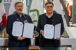 امضای تفاهم‌نامه فروش ۳۰ هزار تن ریل ذوب‌آهن اصفهان به شرکت ساخت و توسعه زیربناهای حمل و نقل کشور