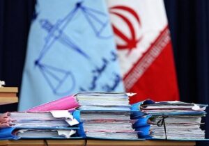 توقیف اموال نیکی کریمی و مهناز افشار خبر ساز شد